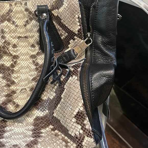 NWOT genuine leather bag - Picture 2 of 5